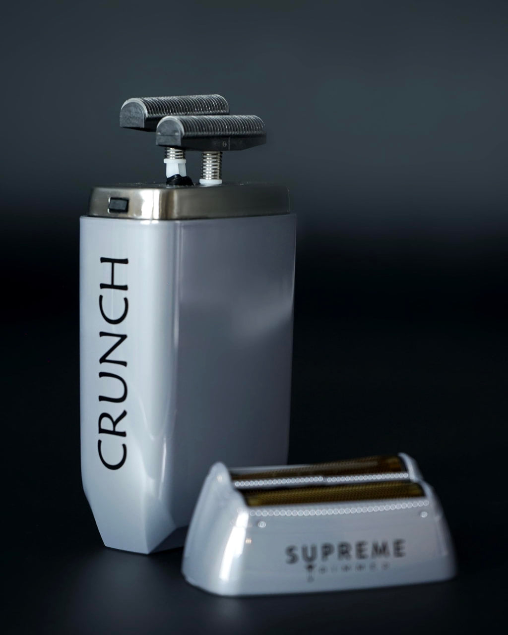 Supreme Trimmer STF602 Elektrorasierer für Herren, Nass-/Trockenrasierer für Herren, Schwarz – Crunch