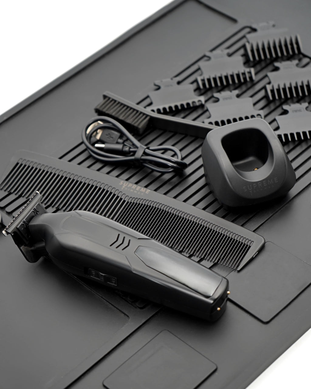 Supreme Trimmer Vader Lite ST3700 – Professioneller kabelloser Friseurauskleidung & Detailer, 120 Minuten Laufzeit, 7000 U/min Motor, Zero Gap DLC T-Blade, USB-C Schnellladung, Bart, Haare & Körper