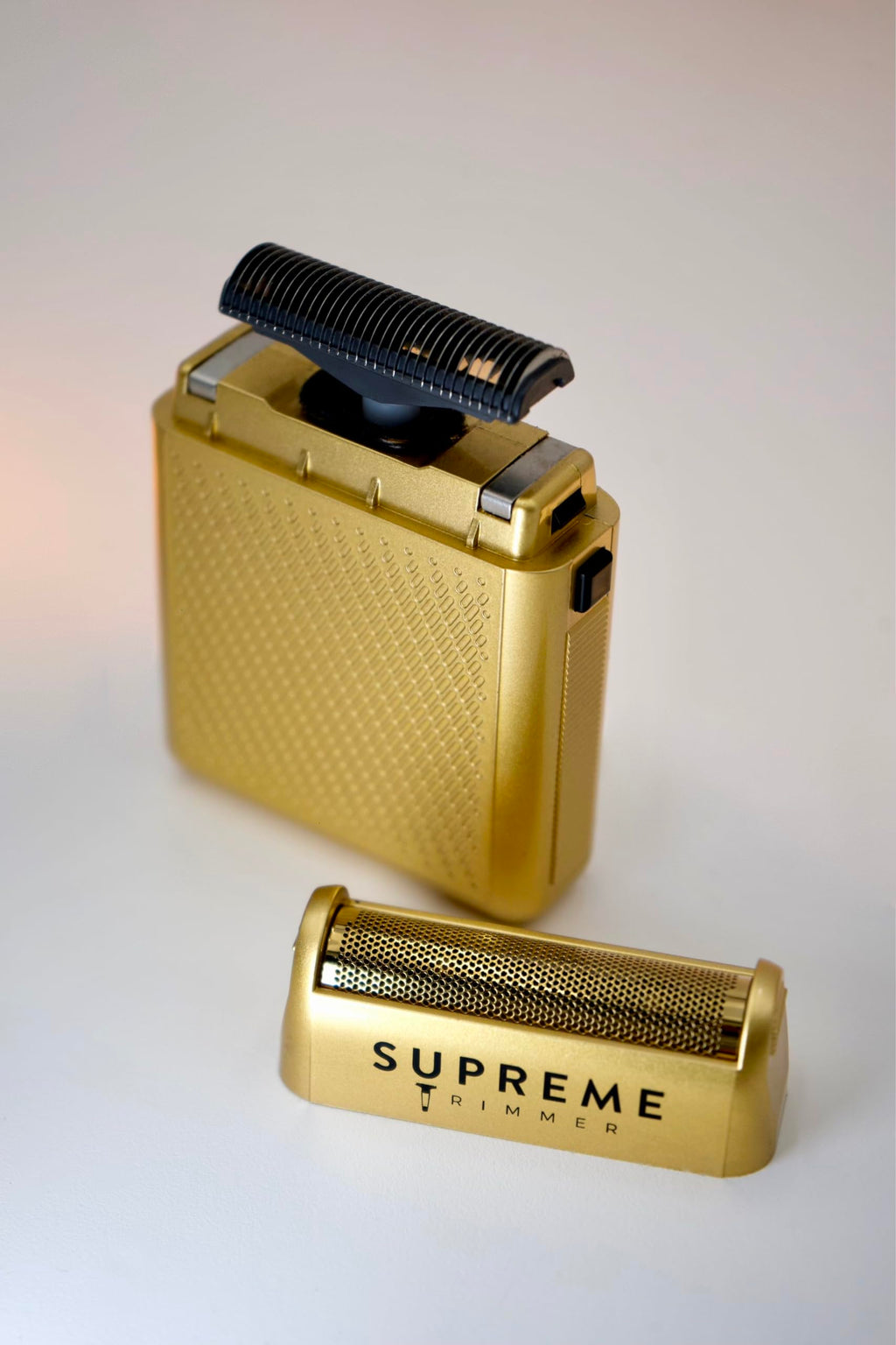 Supreme Trimmer Solo STF101 Herren-Einzelfolienrasierer (150 Minuten Laufzeit), kabellos, leistungsstark, USB-C-Mini-Größe, Reiserasierer für Friseure und Zuhause, Schwarz